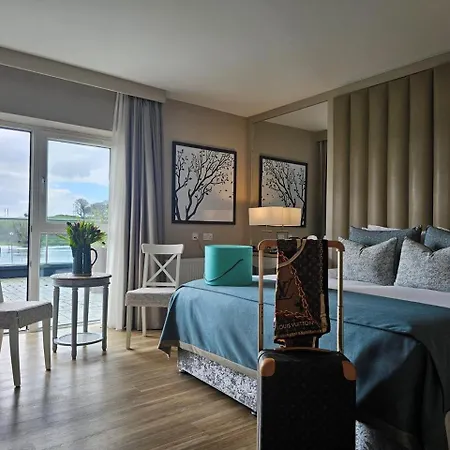 Moycarn & Marina Hotel